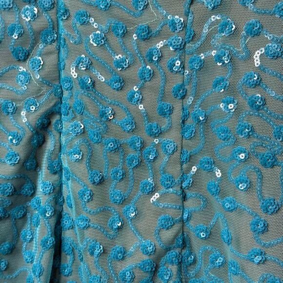 Queen of Sparkles Turquoise Blue Sequin Short Sleeve Dress Size Small - Picture 3 of 9